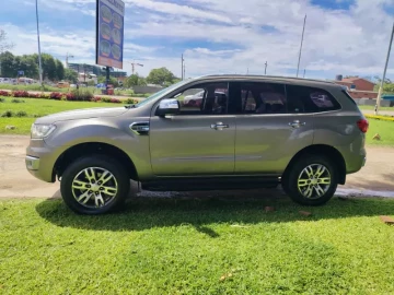 Ford Everest 2016