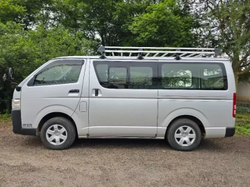 Toyota Hiace 2015