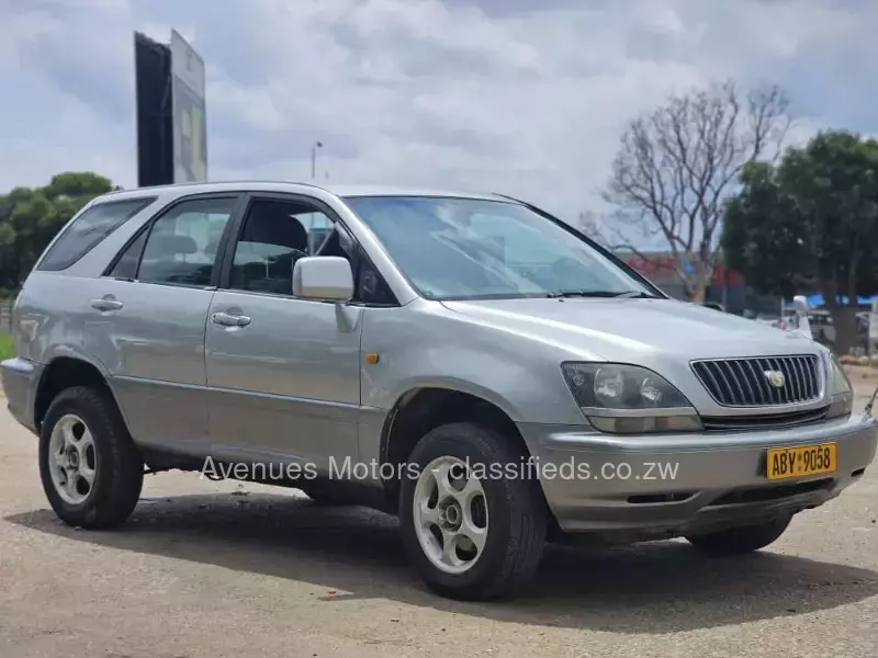 Toyota Harrier 2000