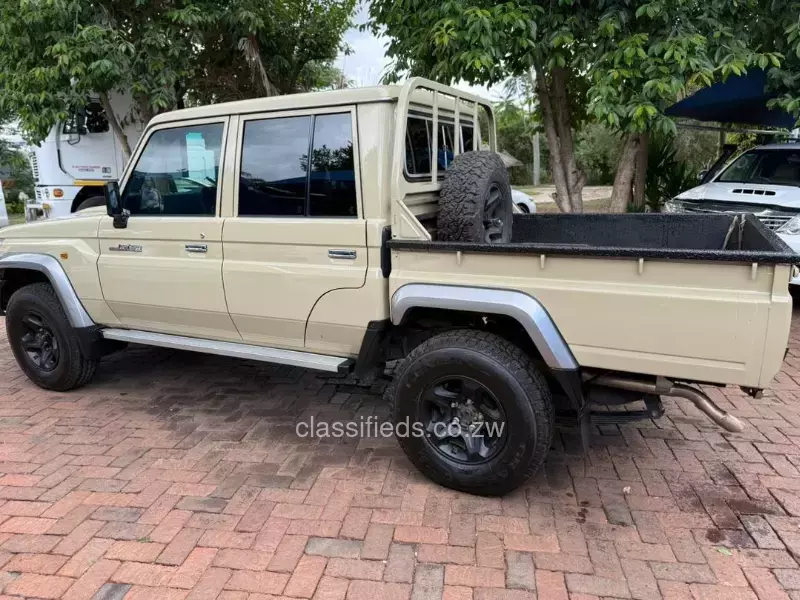 Toyota Land Cruiser 2023