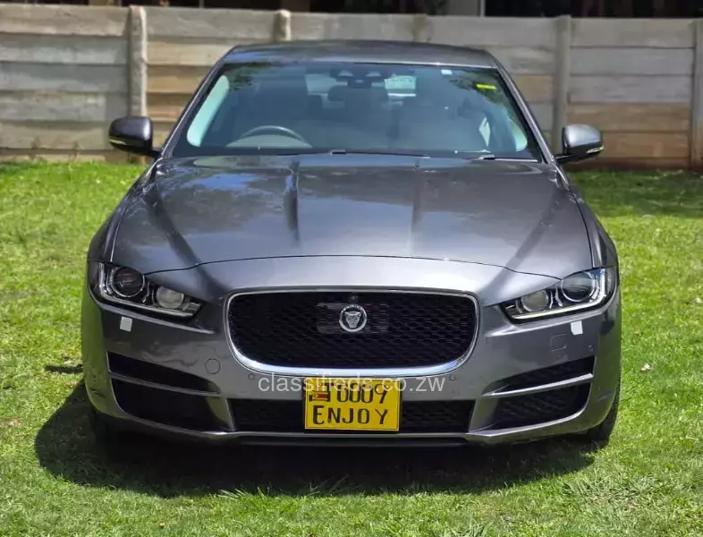 Jaguar XF 2016