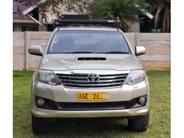 Toyota Fortuner 2014