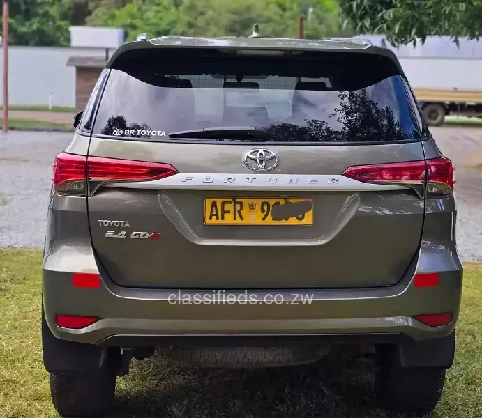 Toyota Fortuner 2021