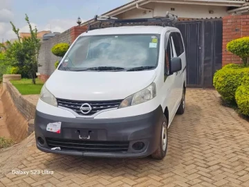 Nissan NV200 2015