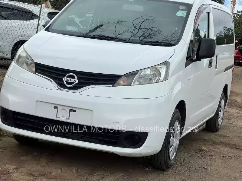 Nissan NV200 2017