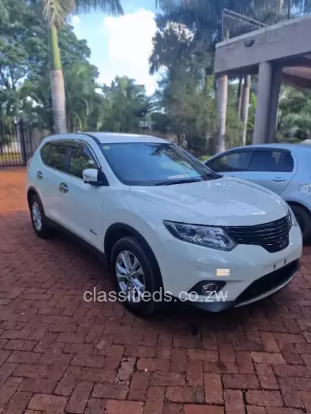 Nissan X-Trail 2015