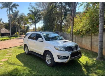 Toyota Fortuner 2015