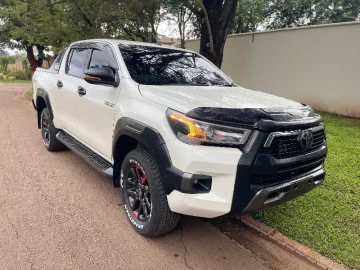 Toyota Hilux Rocco 2021