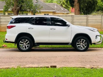 Toyota Fortuner 2020