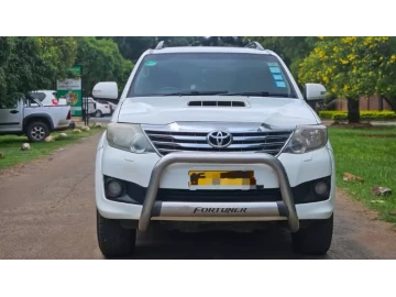 Toyota Fortuner 2015