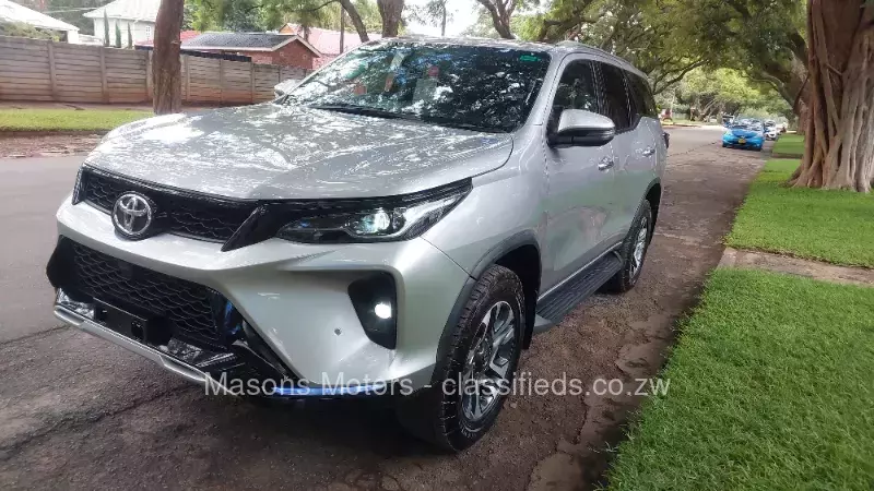 Toyota Fortuner 2023