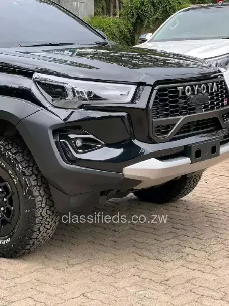 Toyota Hilux 2024