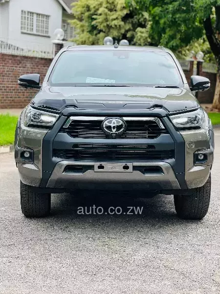 Toyota Hilux 2024