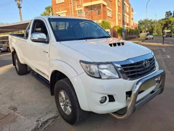 Toyota Hilux 2015