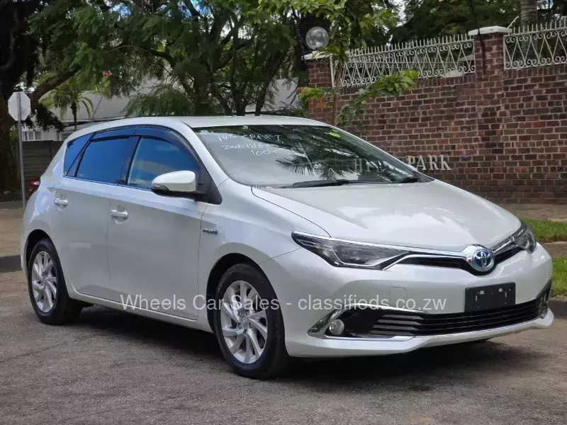 Toyota Auris 2016