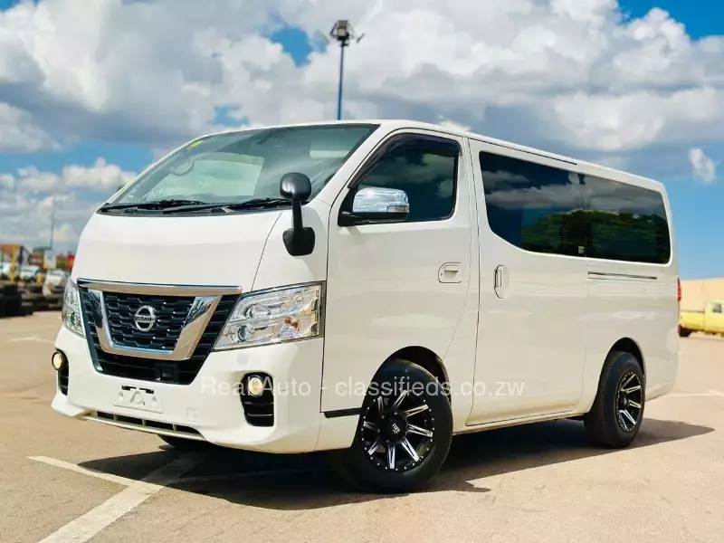 Nissan NV350 2016