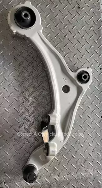 Nissan Elgrand new control arm