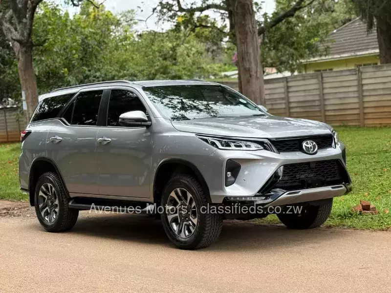 Toyota Fortuner 2024