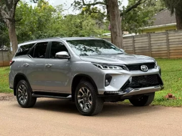 Toyota Fortuner 2024