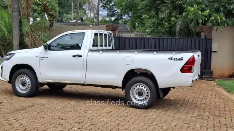 Toyota Hilux 2023