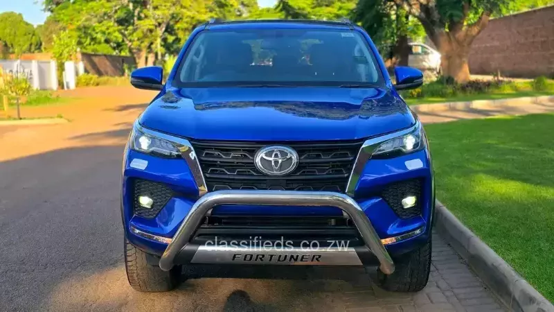 Toyota Fortuner 2023