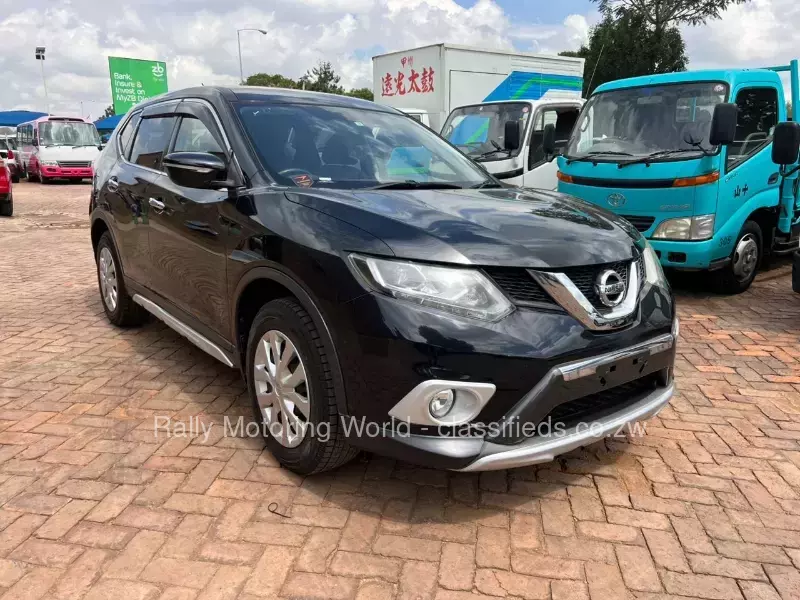 Nissan X-Trail 2015