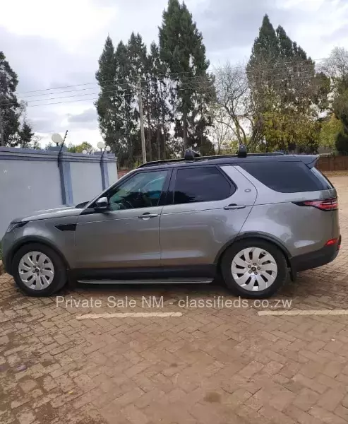 Land Rover Discovery 2019