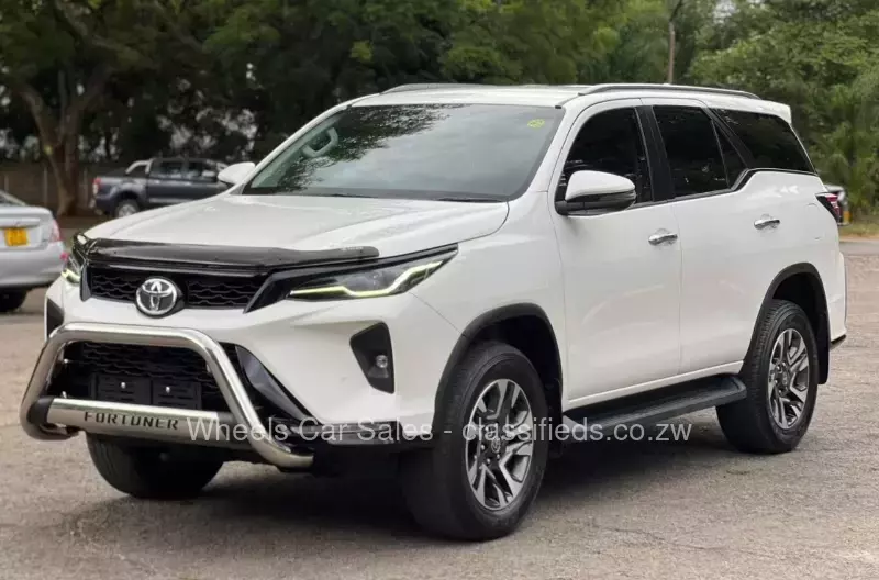 Toyota Fortuner 2023