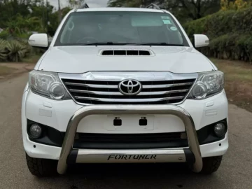 Toyota Fortuner 2014