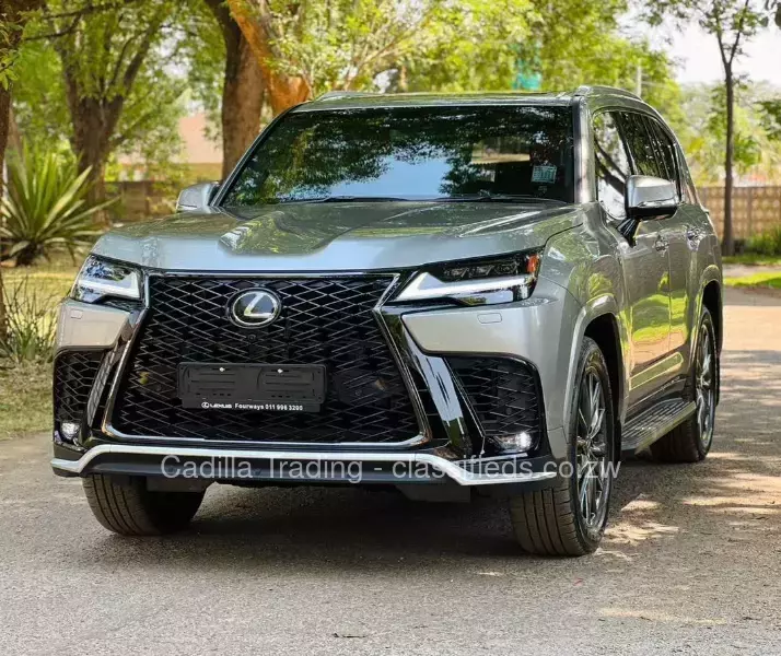 Lexus LX500 2024