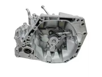 NissanTiida HR15 Gearbox