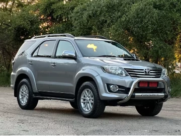 Toyota Fortuner 2015