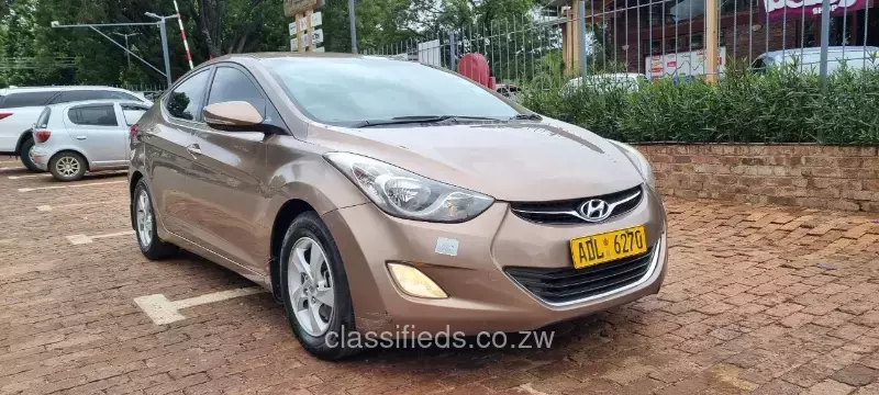 Hyundai Elantra 2012