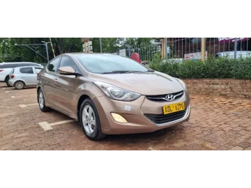 Hyundai Elantra 2012