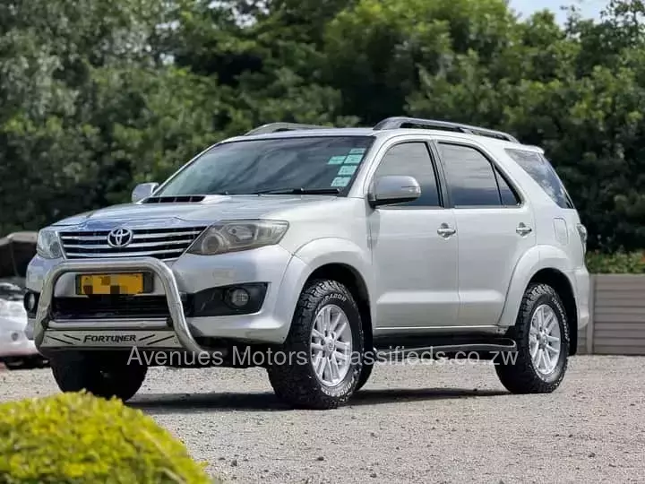 Toyota Fortuner 2014