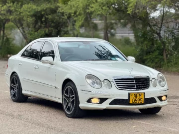 Mercedes Benz E-Class 2008