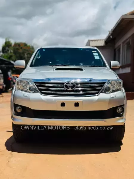 Toyota Hilux 2012