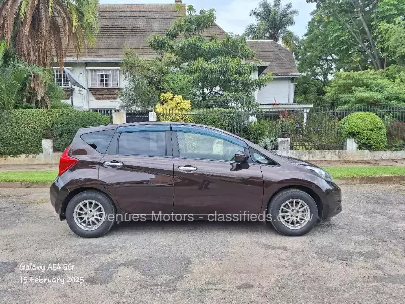 Nissan Note 2015