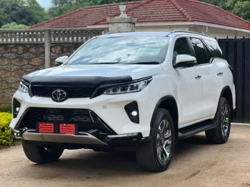 Toyota Fortuner 2023