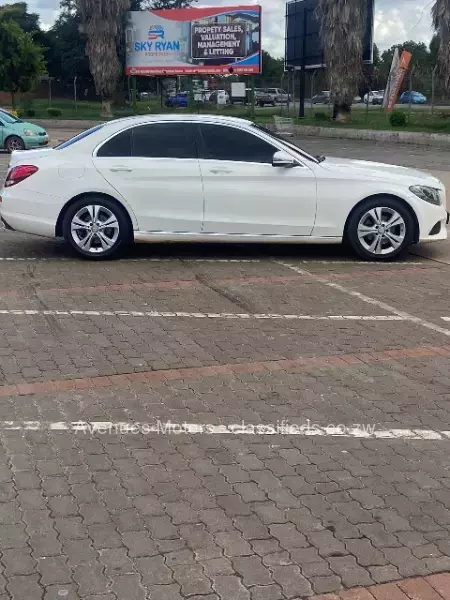 Mercedes Benz C-Class 2015