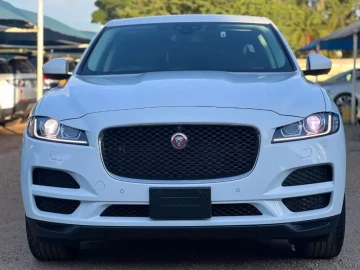 Jaguar F-Pace 2016