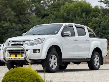 Isuzu KB300 2016