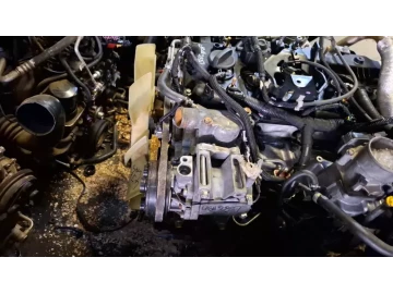 Isuzu KB250 Dmax engine